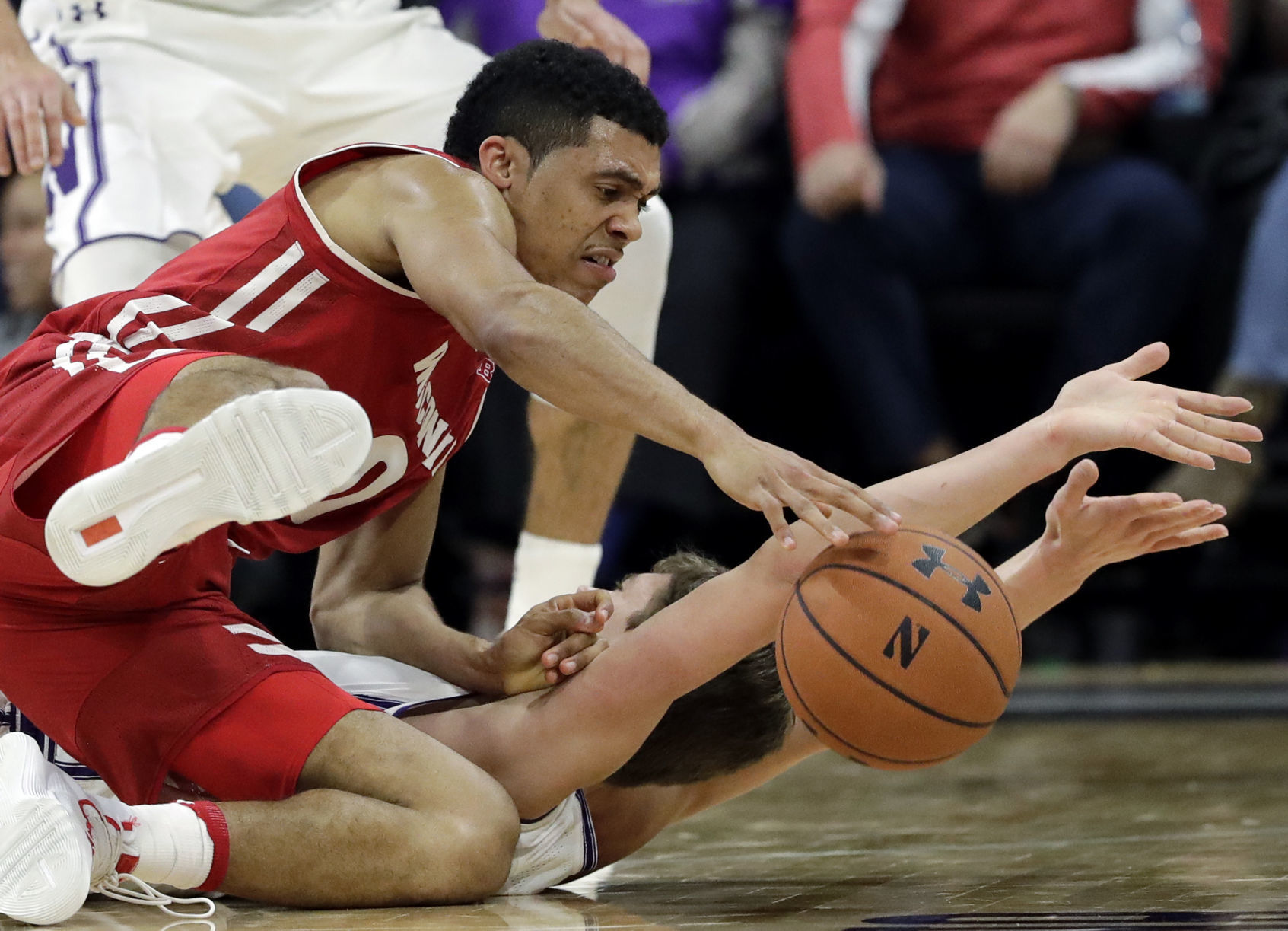 BADGERS 69, WILDCATS 64